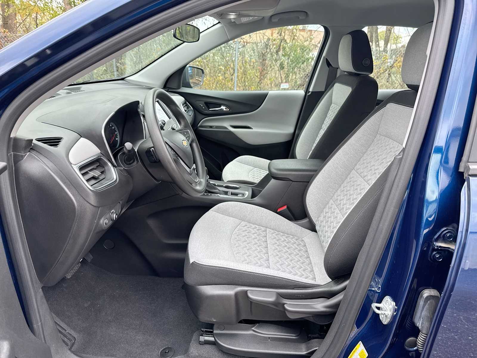 Thumbnail: 2023 Chevrolet Equinox - 11