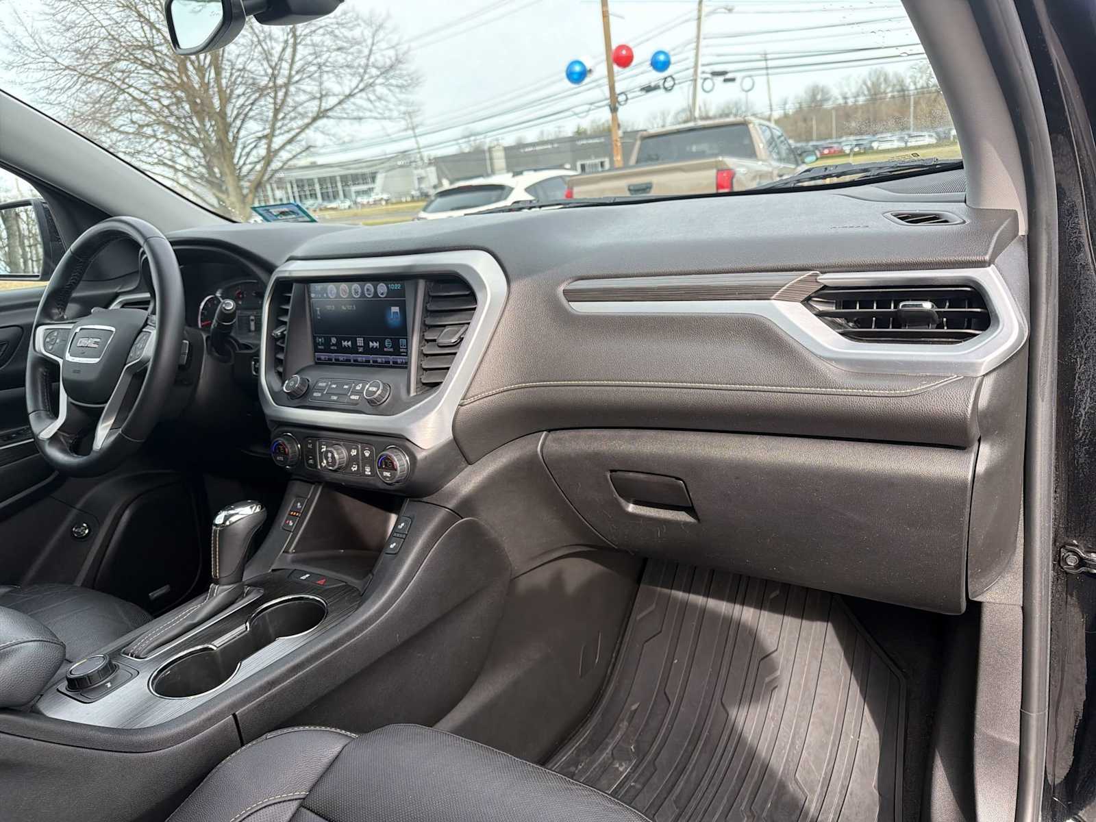 Thumbnail: 2018 GMC Acadia - 16