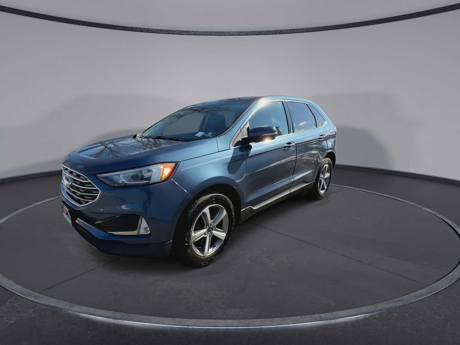 Thumbnail: 2019 Ford Edge - 4