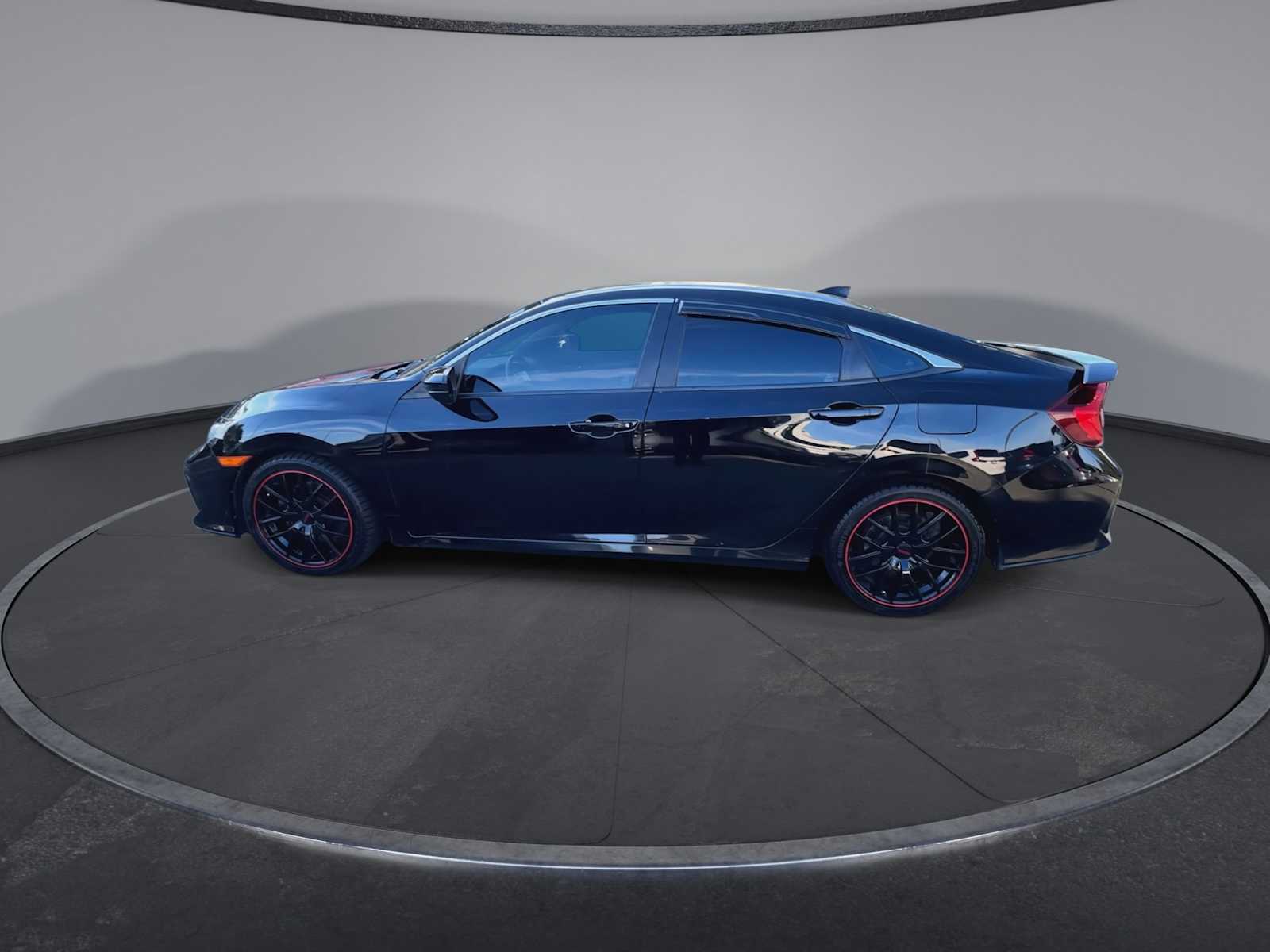 Thumbnail: 2018 Honda Civic - 5