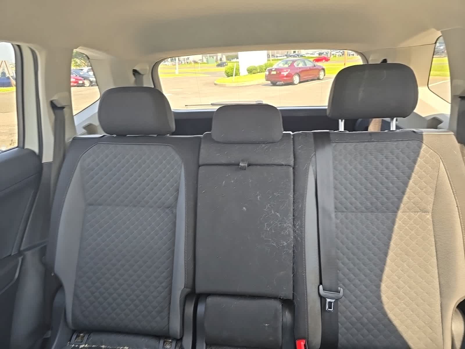 Thumbnail: 2018 Volkswagen Tiguan - 12