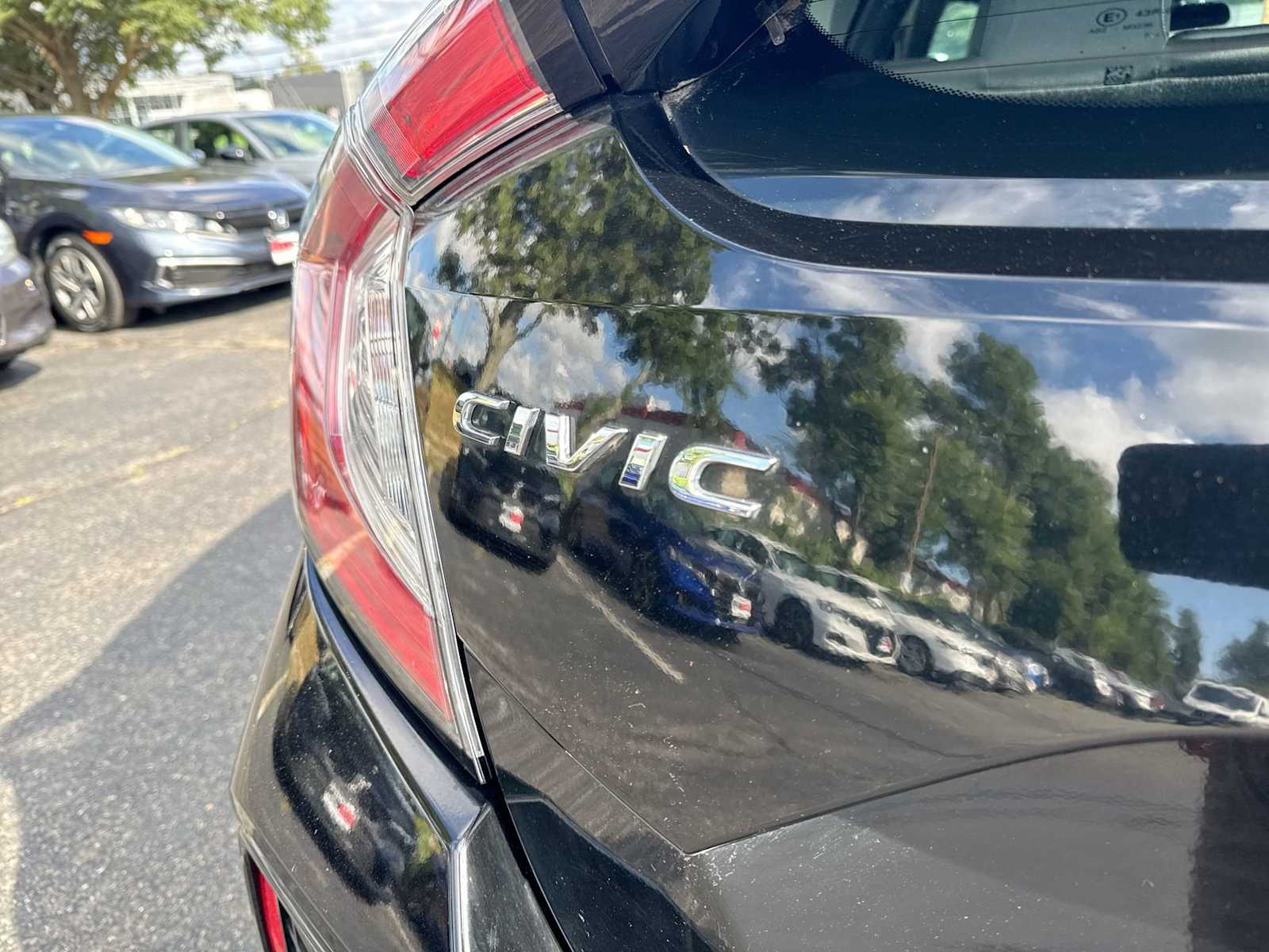 Thumbnail: 2018 Honda Civic - 18