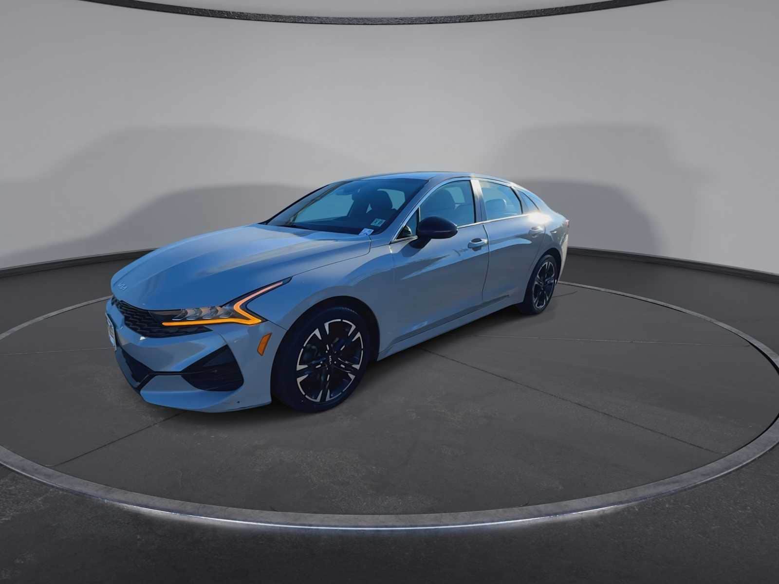 Thumbnail: 2022 Kia K5 - 4