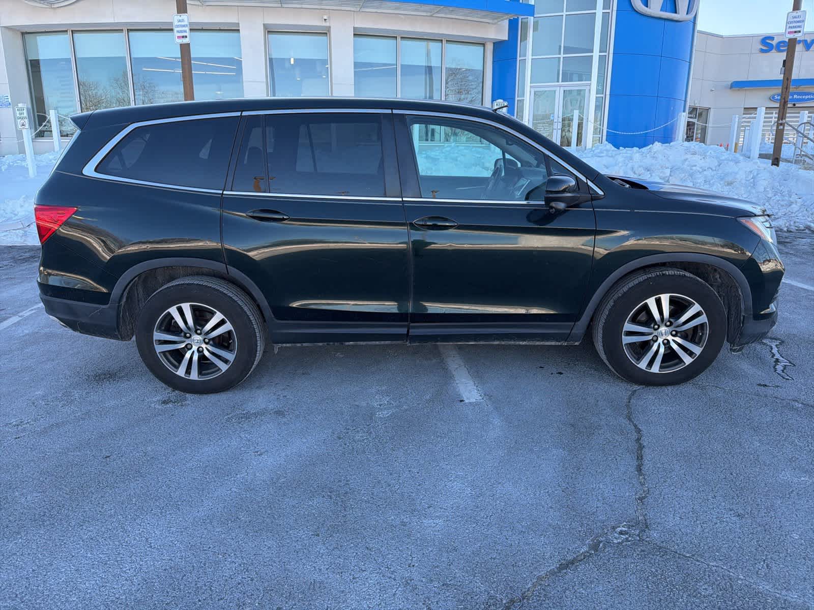 Thumbnail: 2016 Honda Pilot - 6