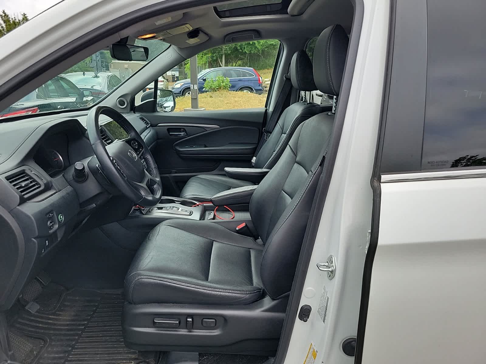 Thumbnail: 2022 Honda Pilot - 17