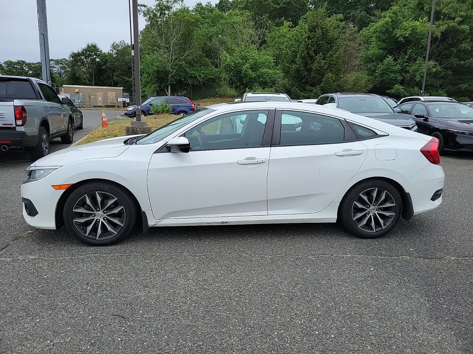 Thumbnail: 2017 Honda Civic - 2