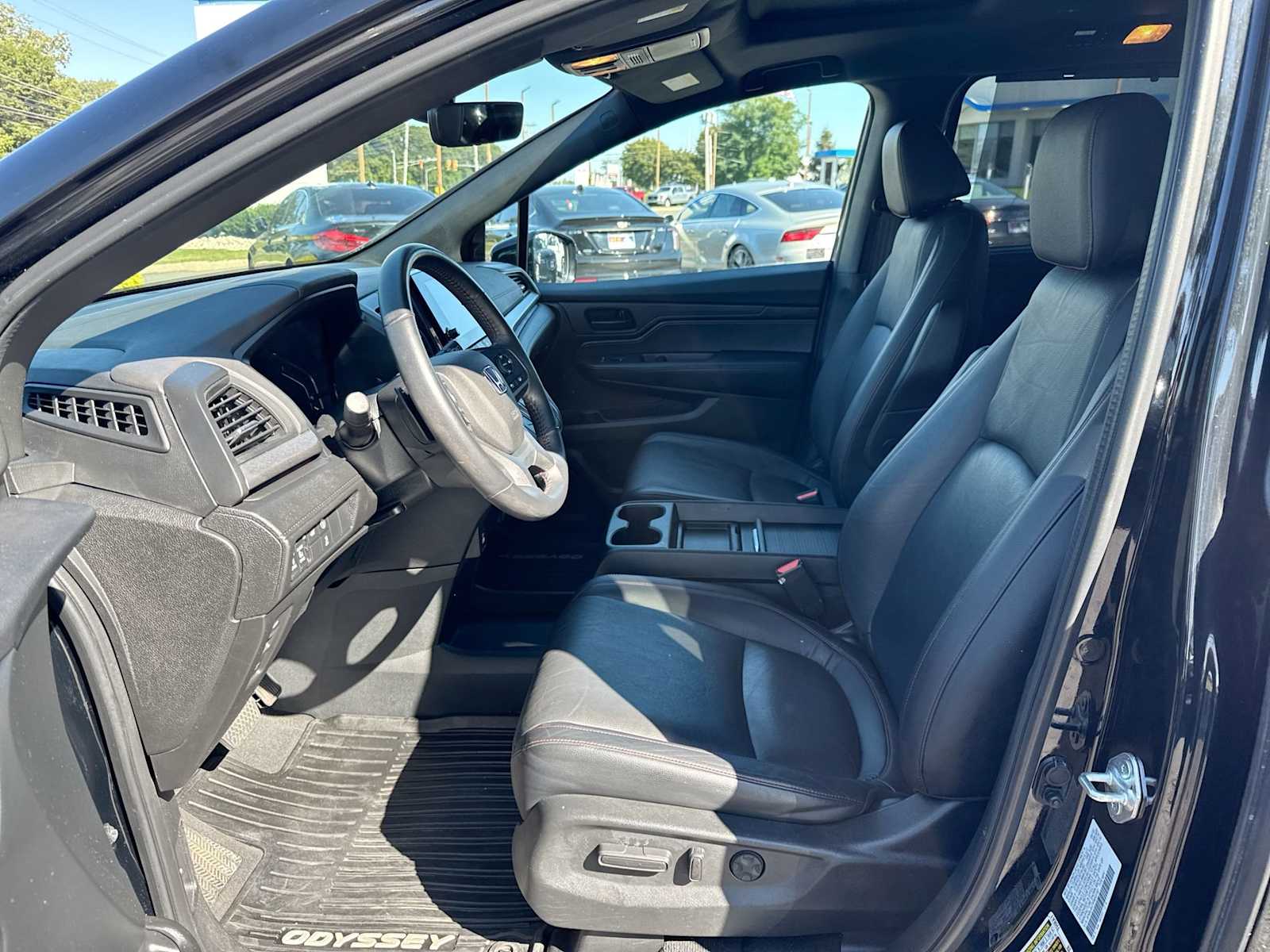 Thumbnail: 2023 Honda Odyssey - 11