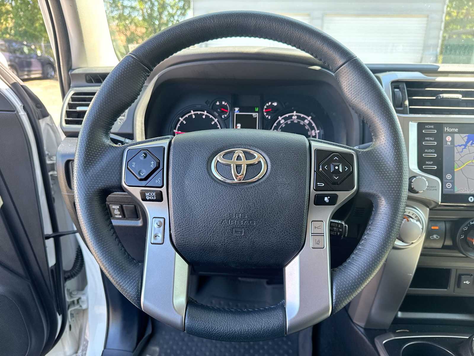 Thumbnail: 2021 Toyota 4Runner - 23