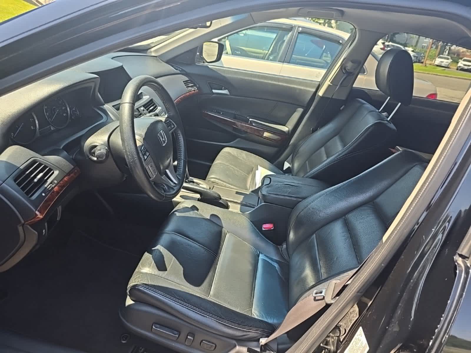 Thumbnail: 2010 Honda Accord Crosstour - 12