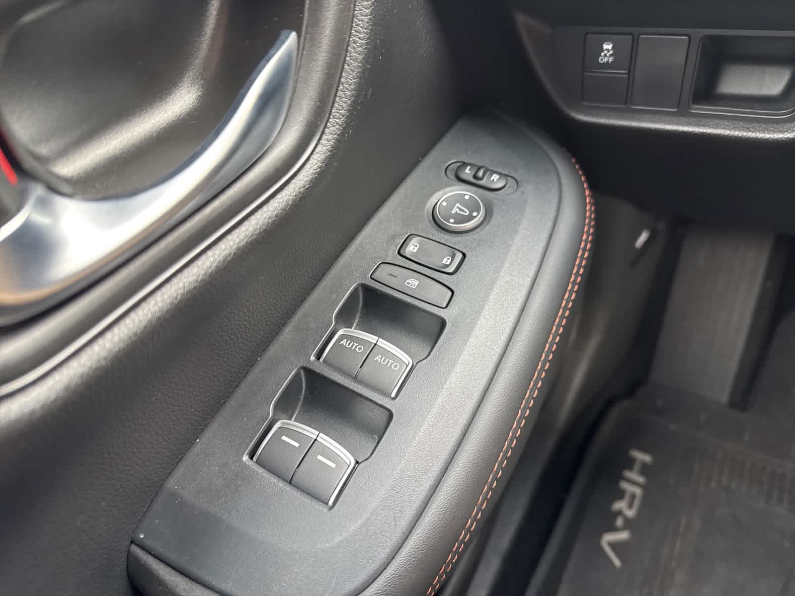 Thumbnail: 2023 Honda HR-V - 20