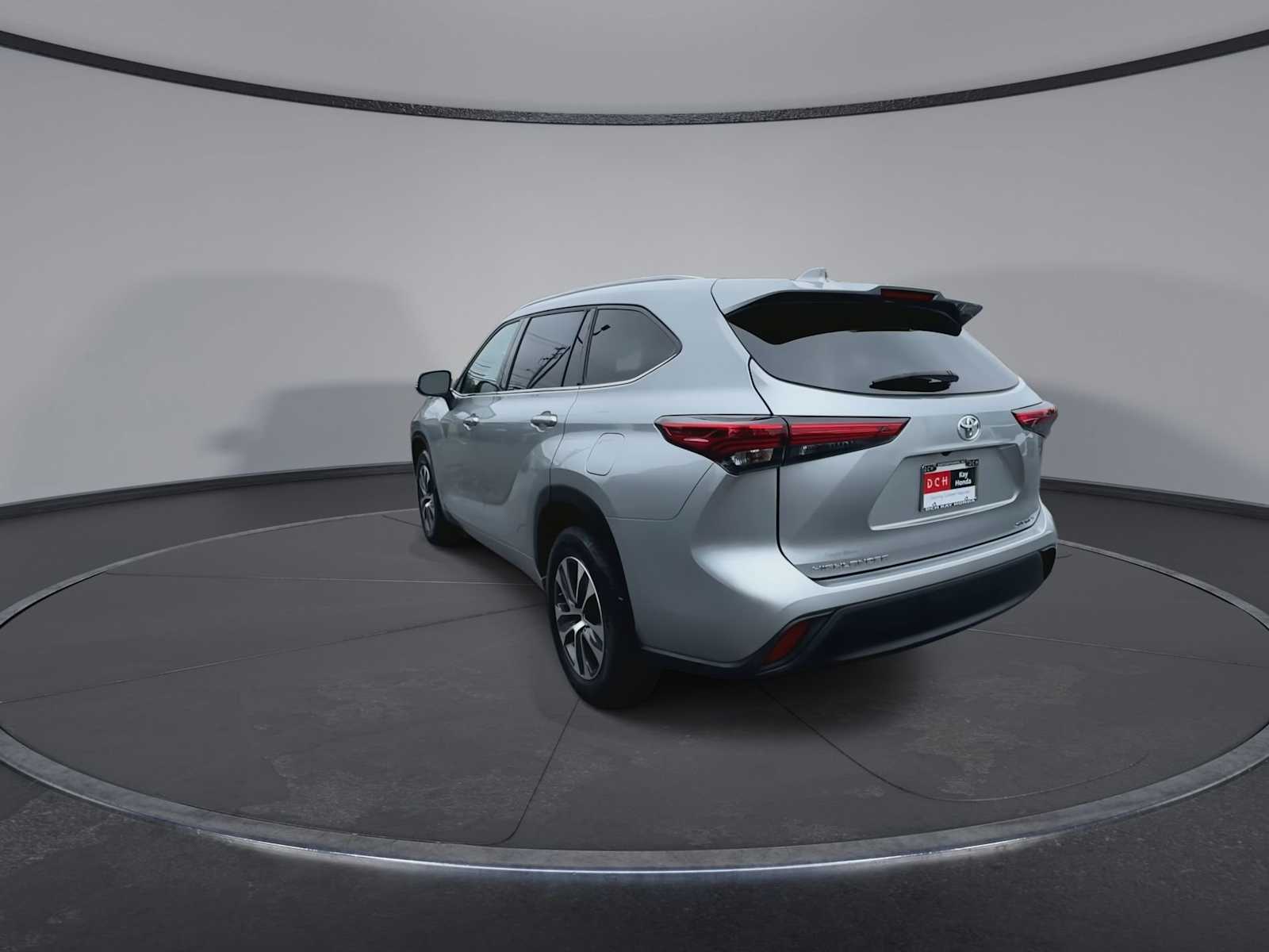 2022 Toyota Highlander XLE 6