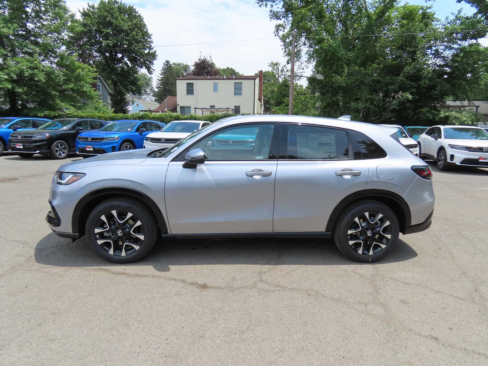 Thumbnail: 2027 Honda HR-V - 3