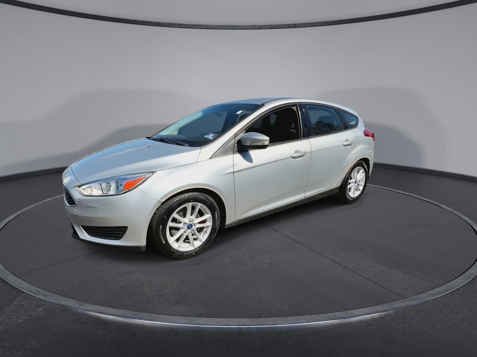Thumbnail: 2015 Ford Focus - 4