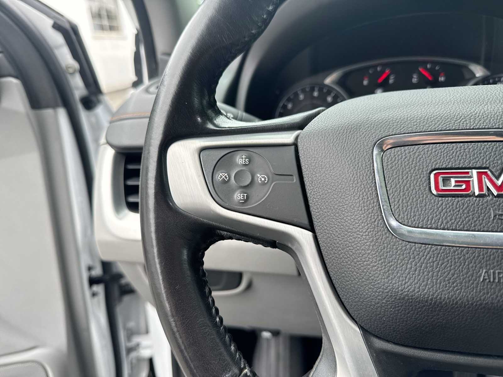 Thumbnail: 2018 GMC Terrain - 24