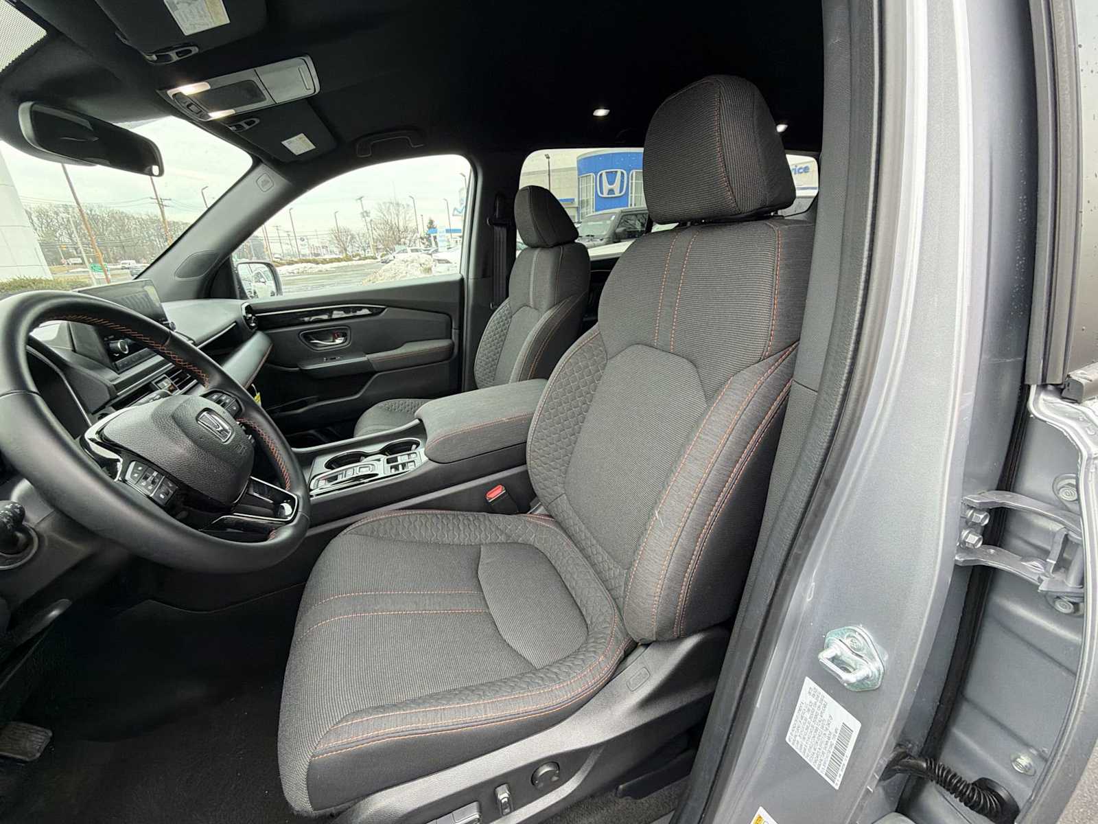 Thumbnail: 2025 Honda Pilot - 21