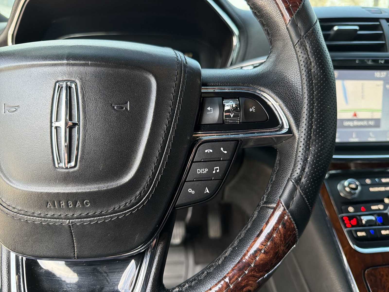 Thumbnail: 2020 Lincoln Continental - 25