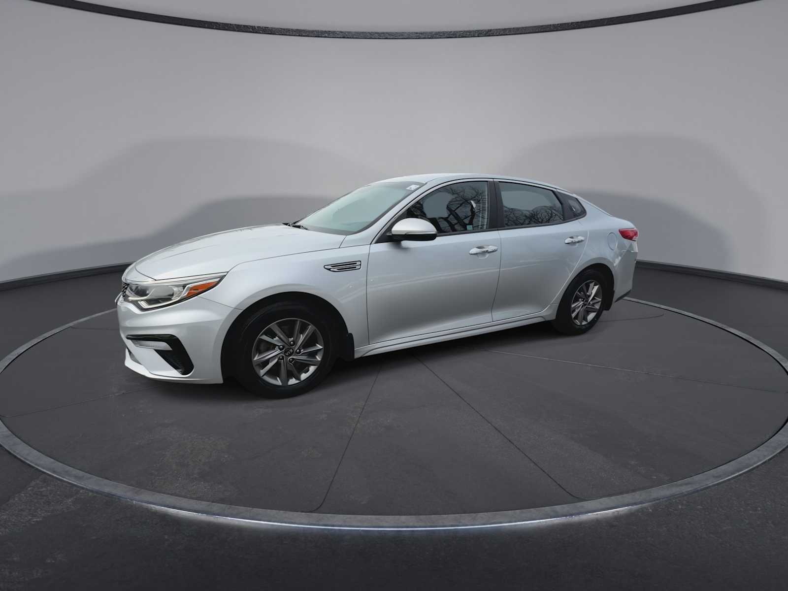 Thumbnail: 2019 Kia Optima - 4