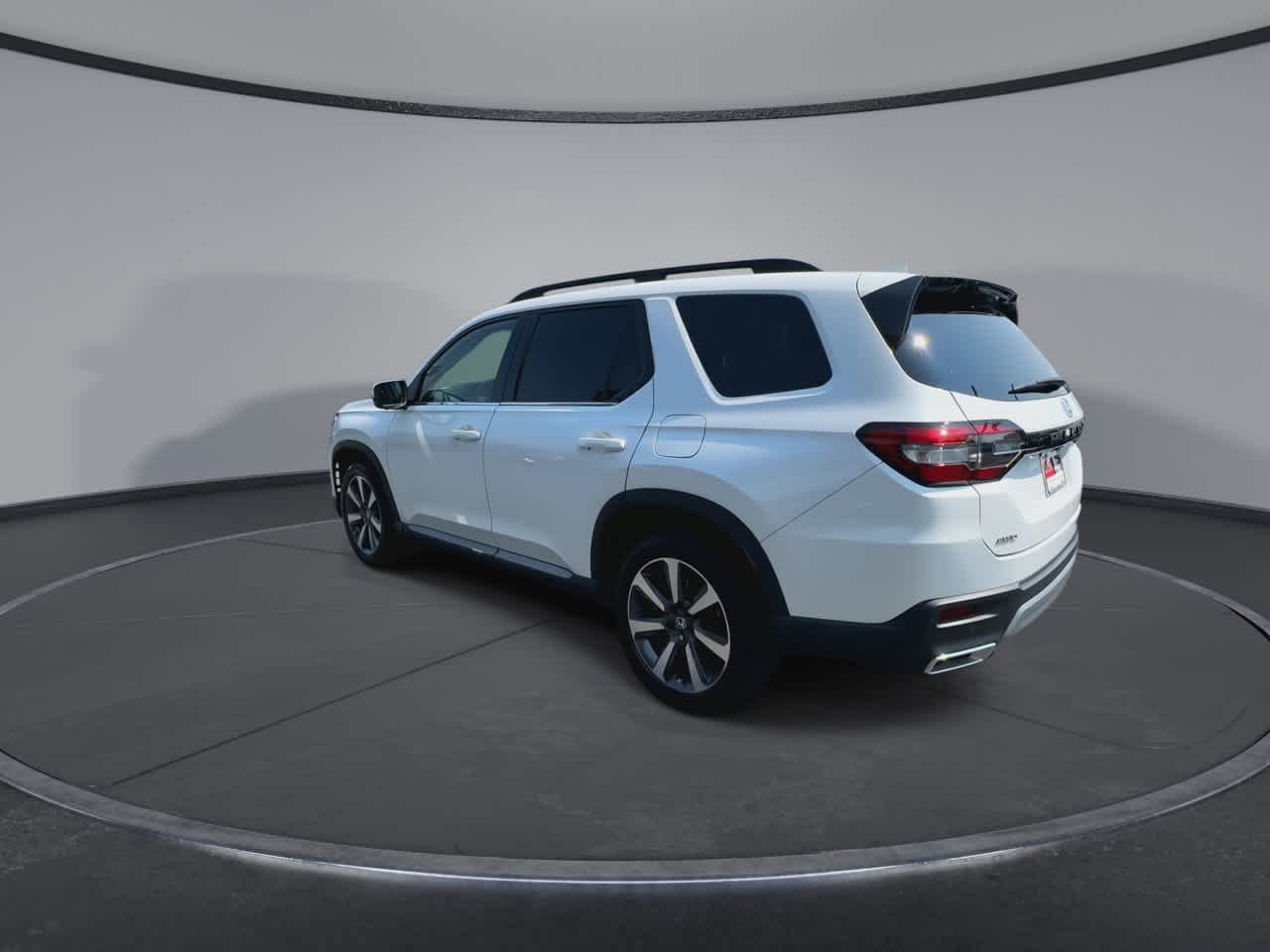 Thumbnail: 2023 Honda Pilot - 6