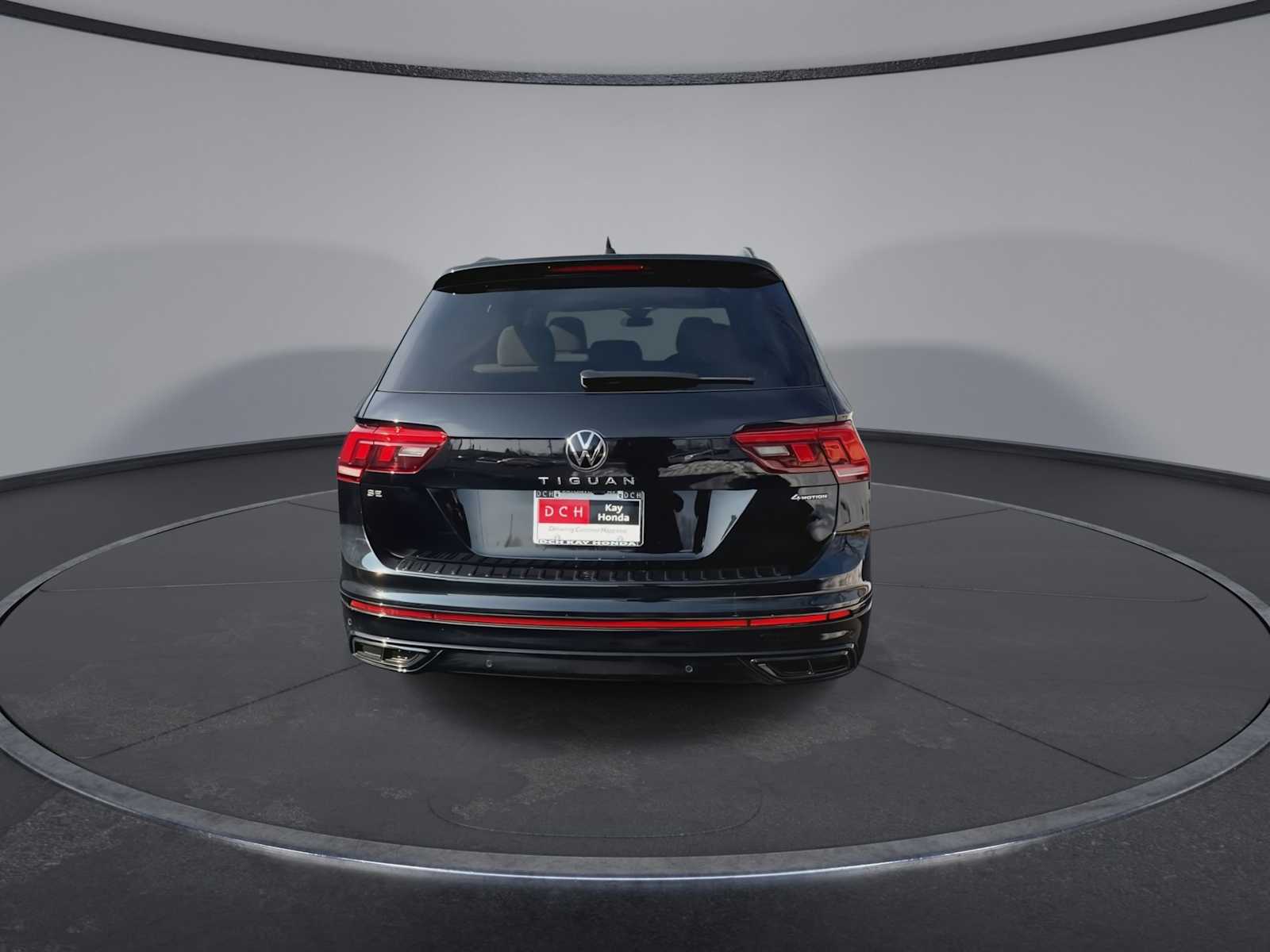 Thumbnail: 2024 Volkswagen Tiguan - 7