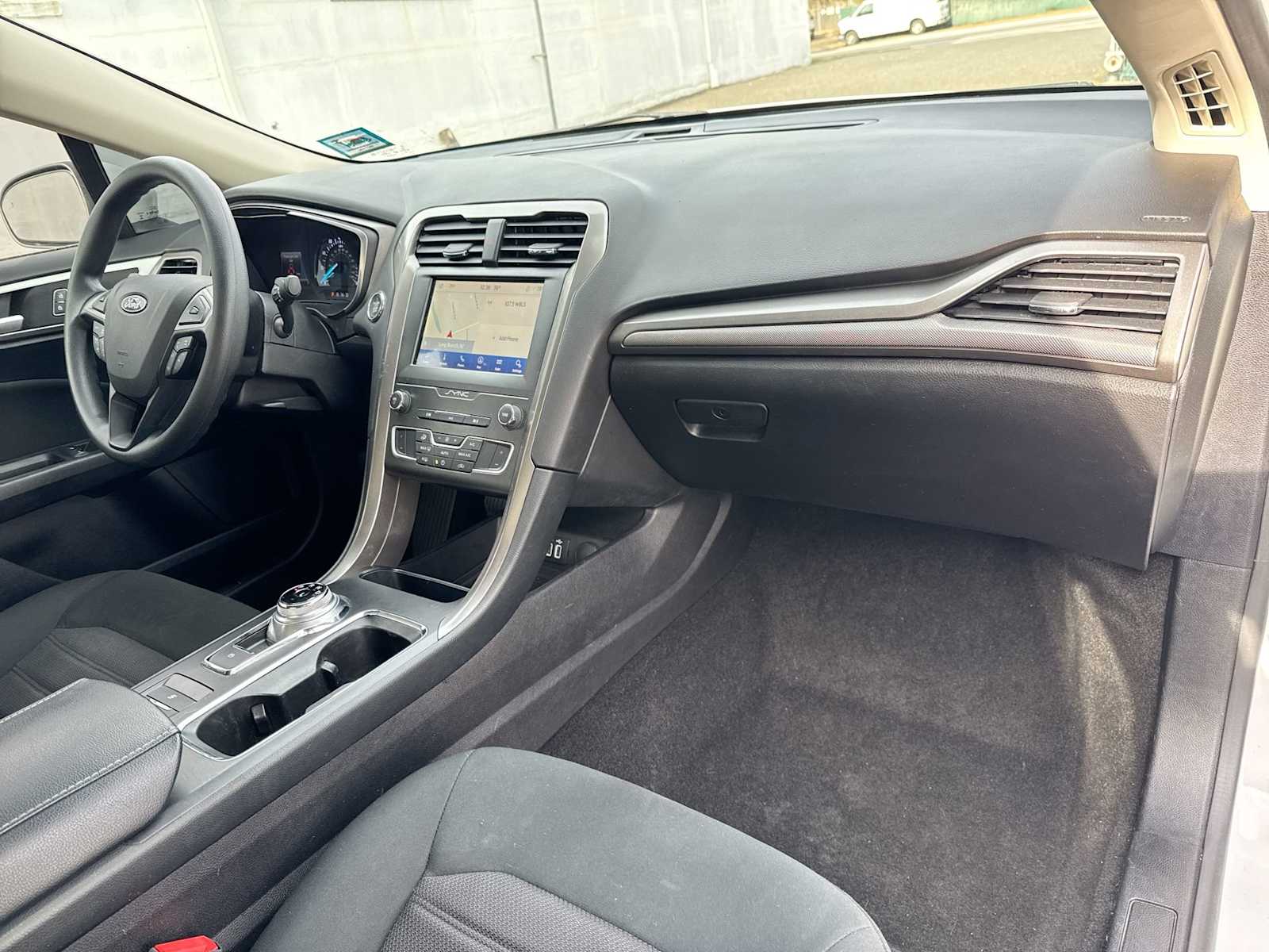 Thumbnail: 2020 Ford Fusion - 16