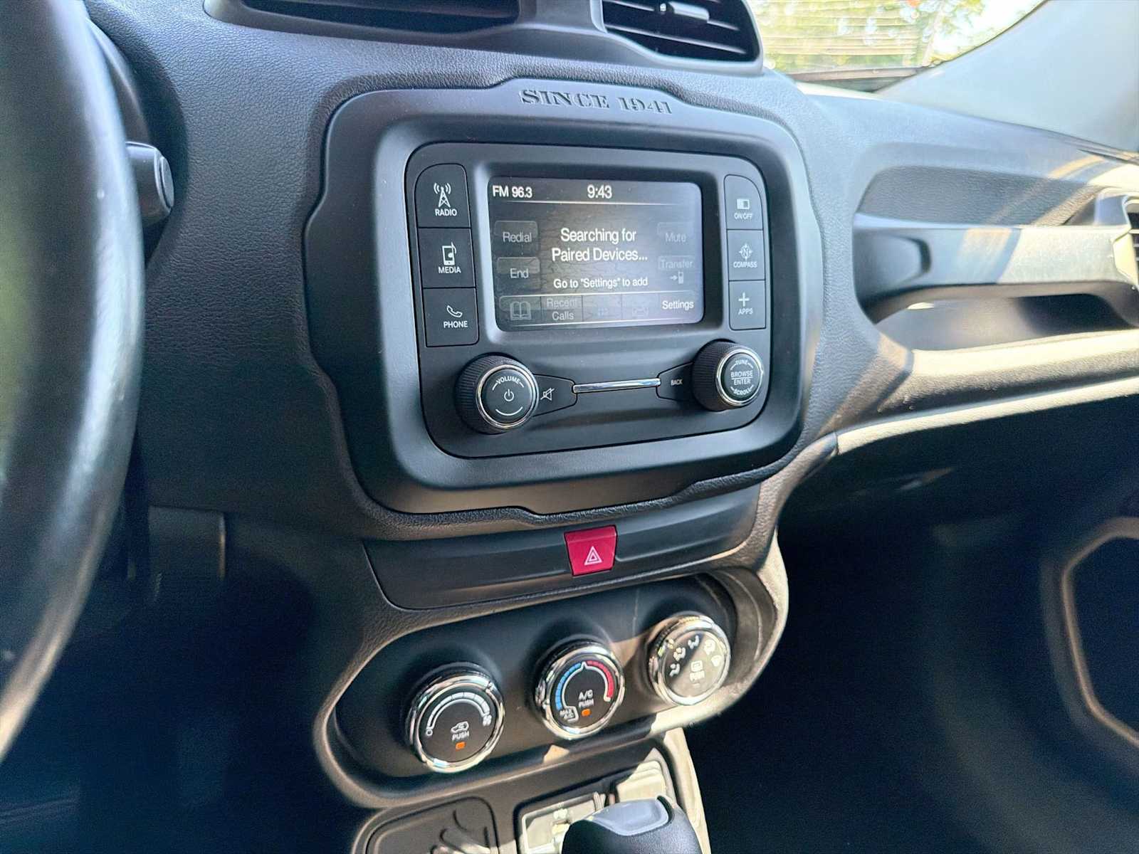 Thumbnail: 2016 Jeep Renegade - 26