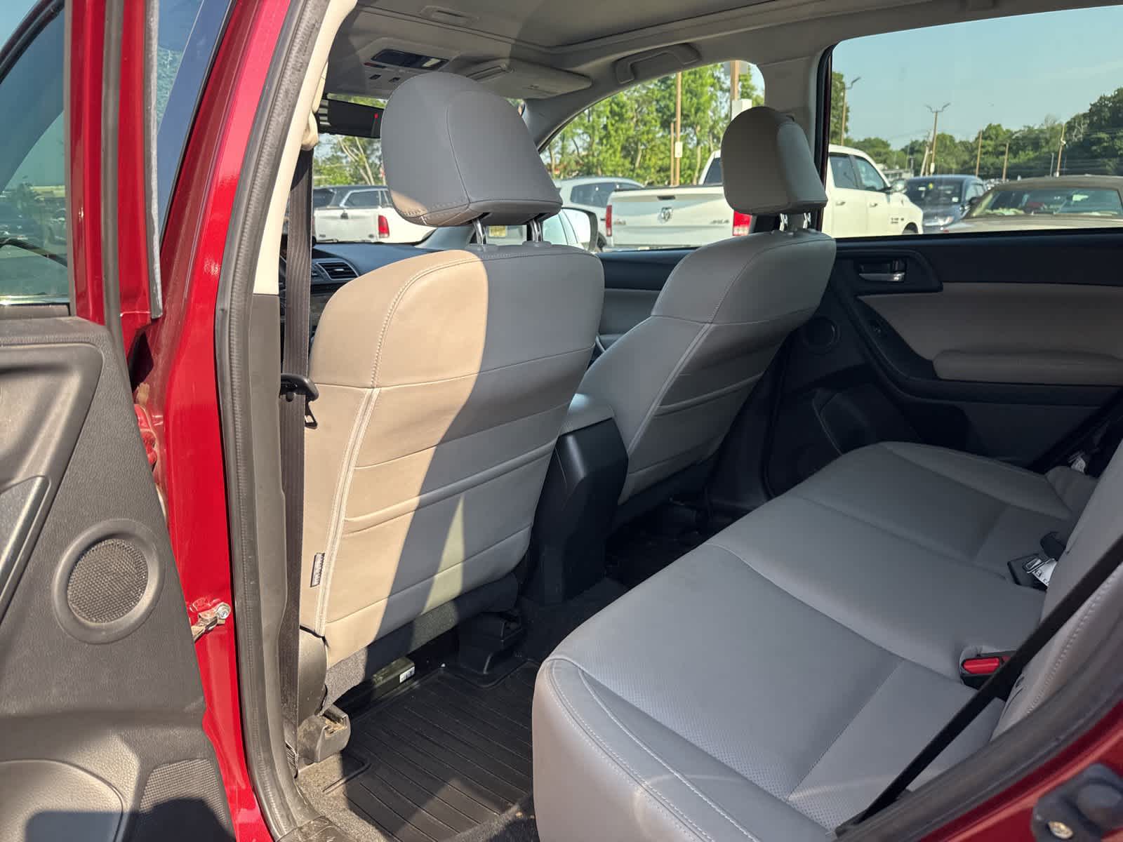 Thumbnail: 2018 Subaru Forester - 9