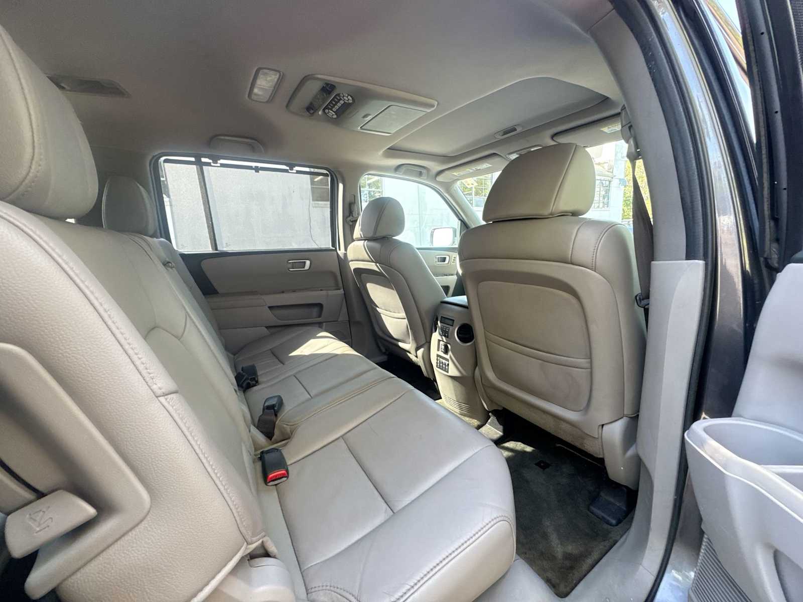 Thumbnail: 2014 Honda Pilot - 14