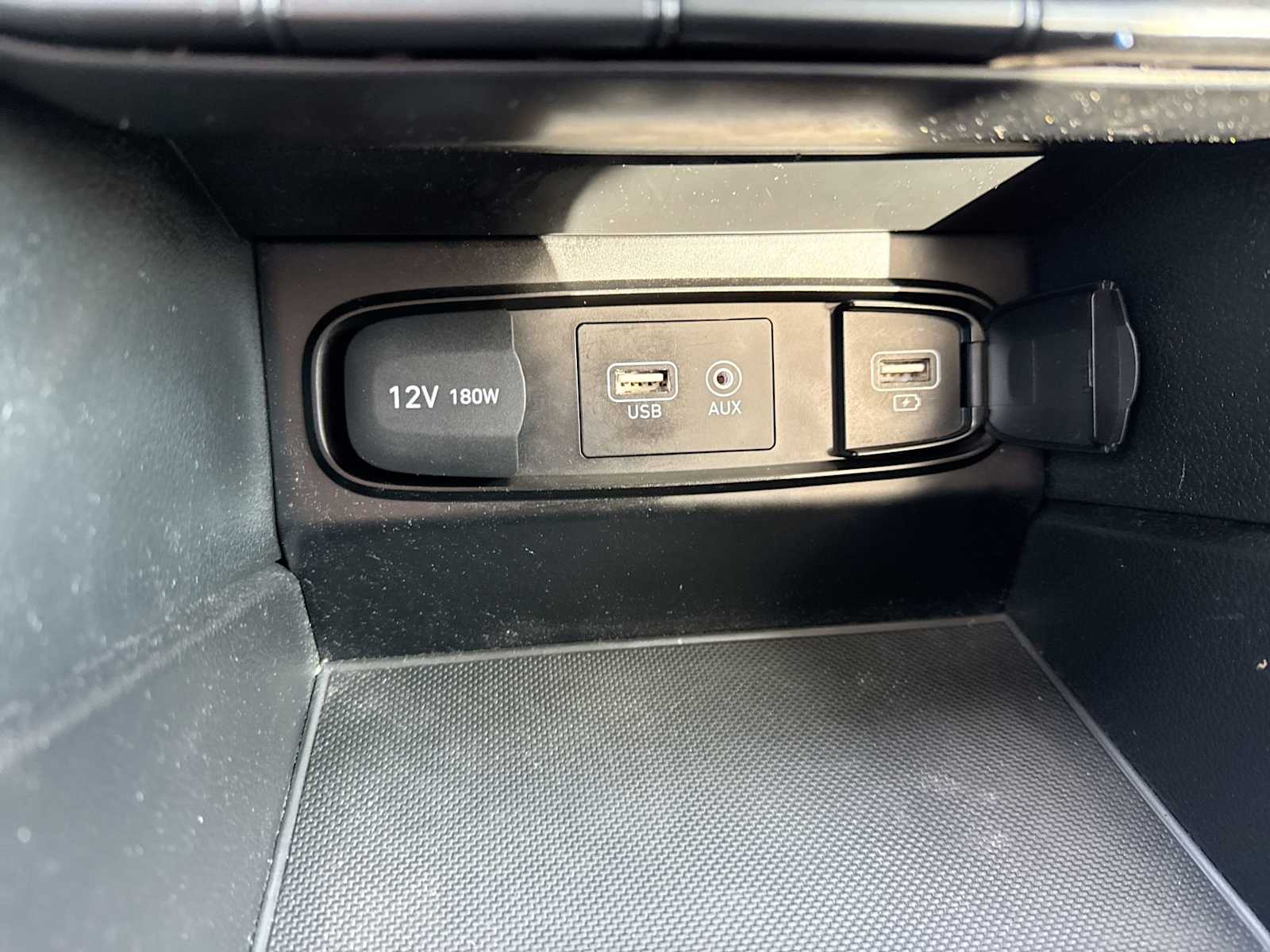 Thumbnail: 2020 Hyundai Santa Fe - 28