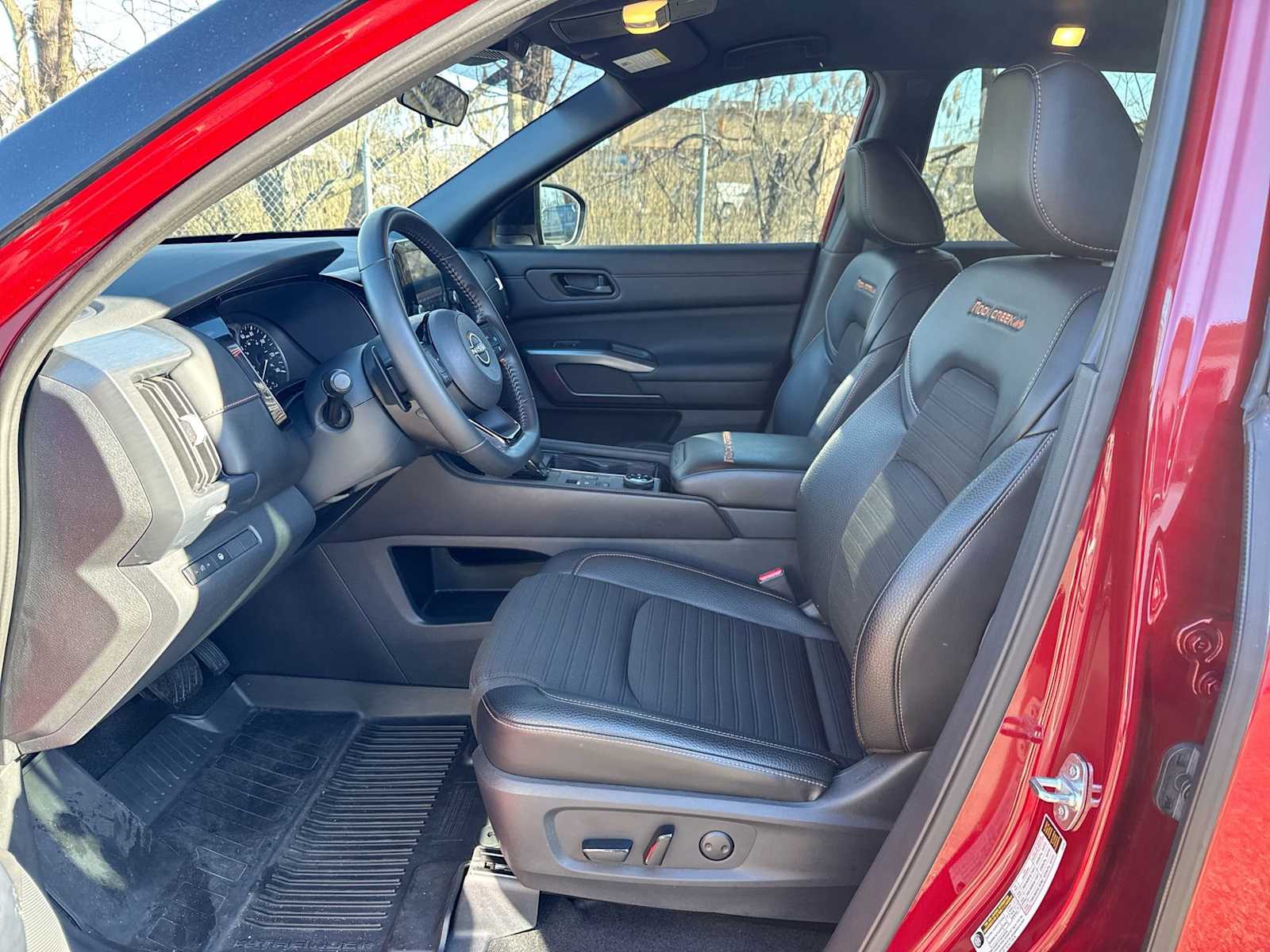 Thumbnail: 2023 Nissan Pathfinder - 11