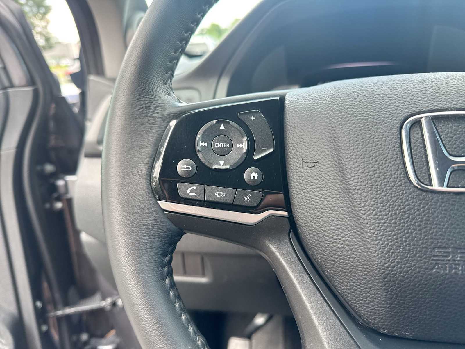Thumbnail: 2022 Honda Pilot - 25