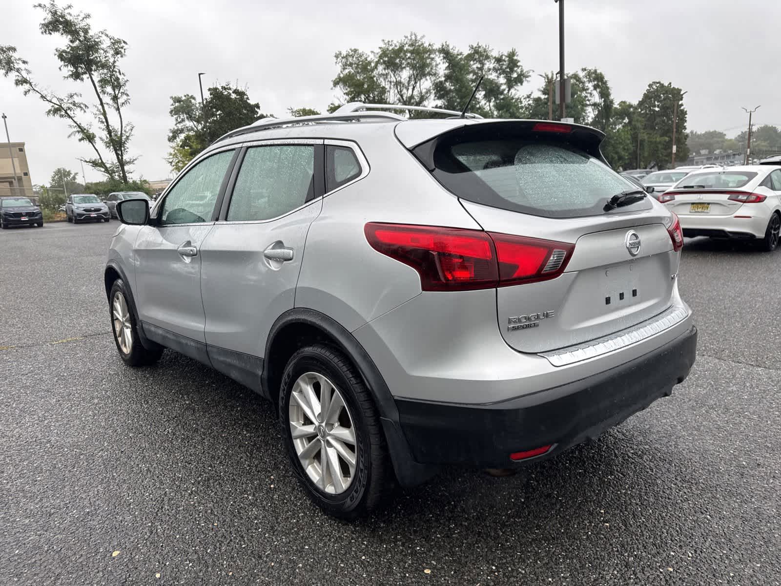 Thumbnail: 2018 Nissan Rogue Sport - 3