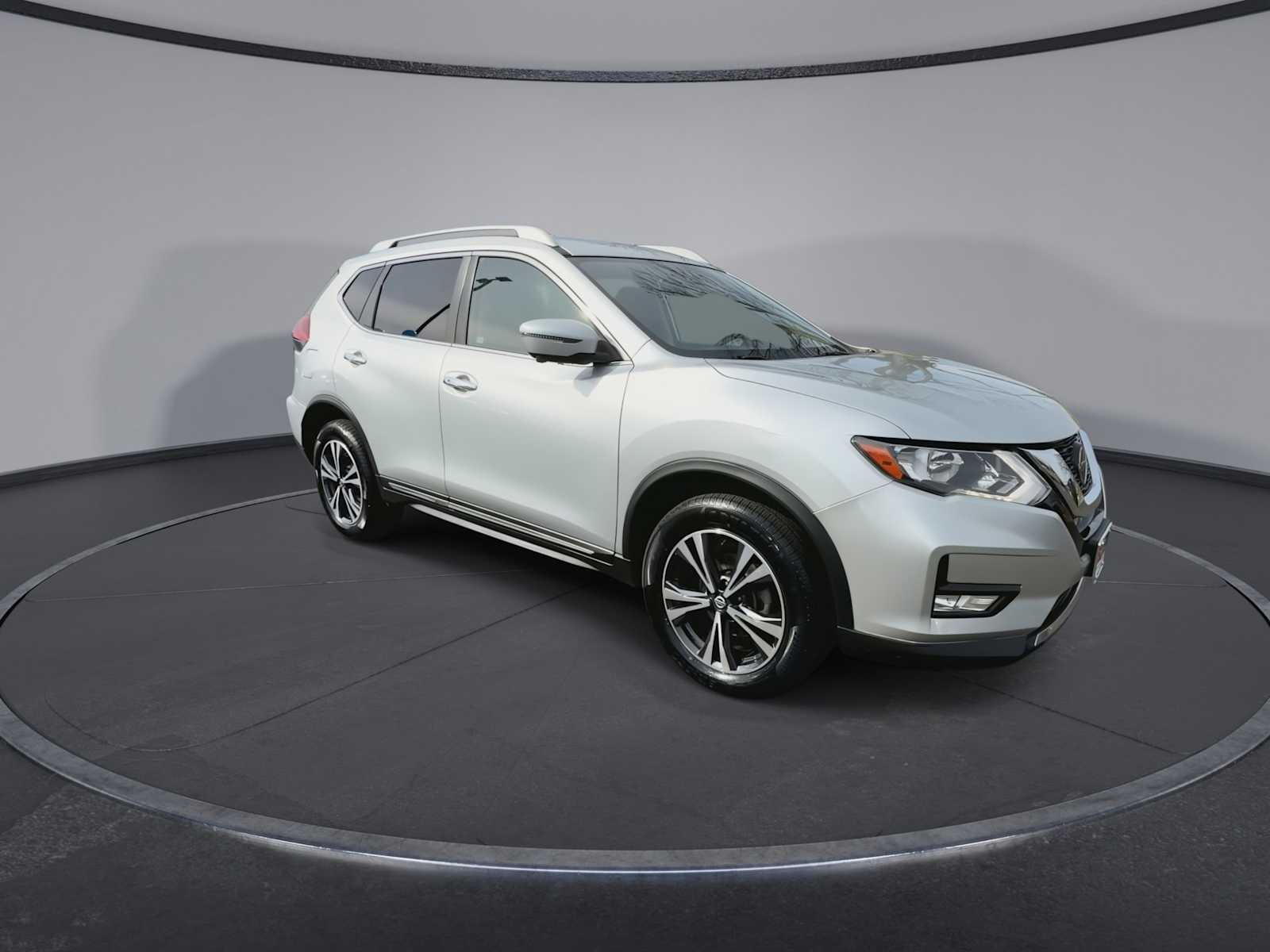 Thumbnail: 2018 Nissan Rogue - 2