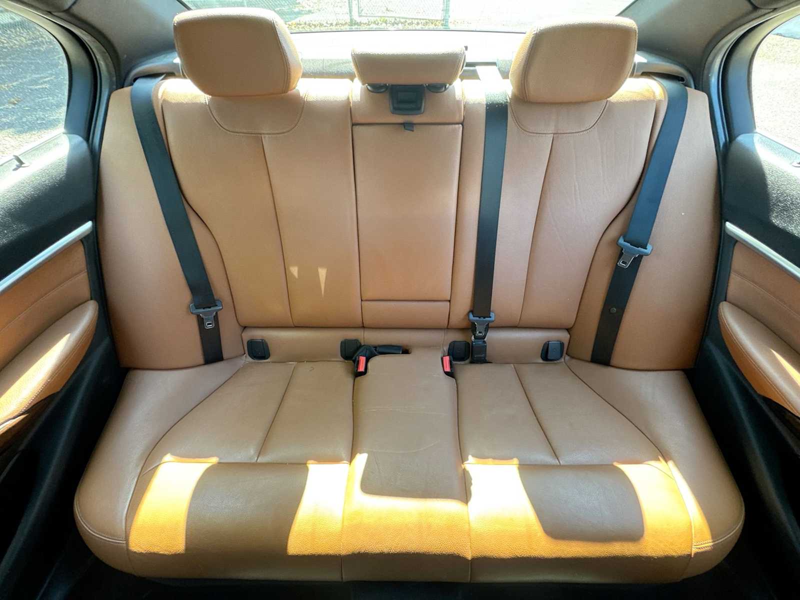 Thumbnail: 2017 BMW 3 Series - 13