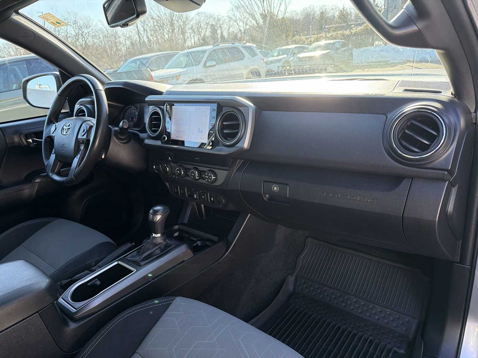 Thumbnail: 2020 Toyota Tacoma - 16