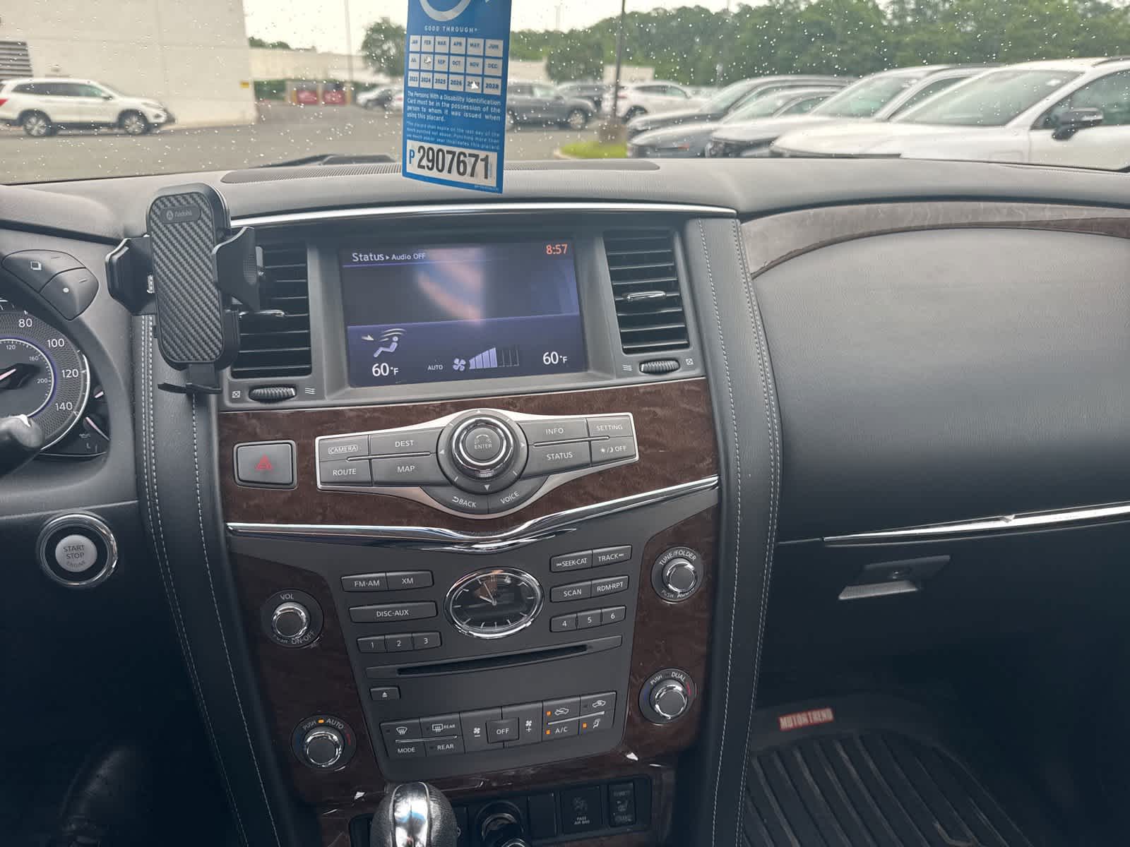 2016 INFINITI QX80  16