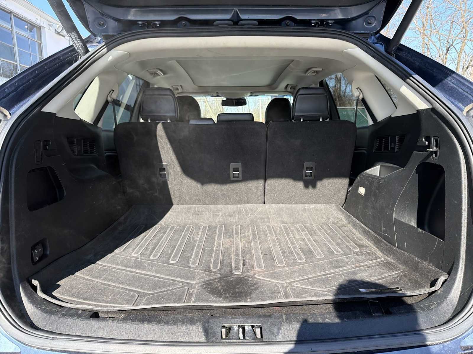 Thumbnail: 2019 Ford Edge - 32