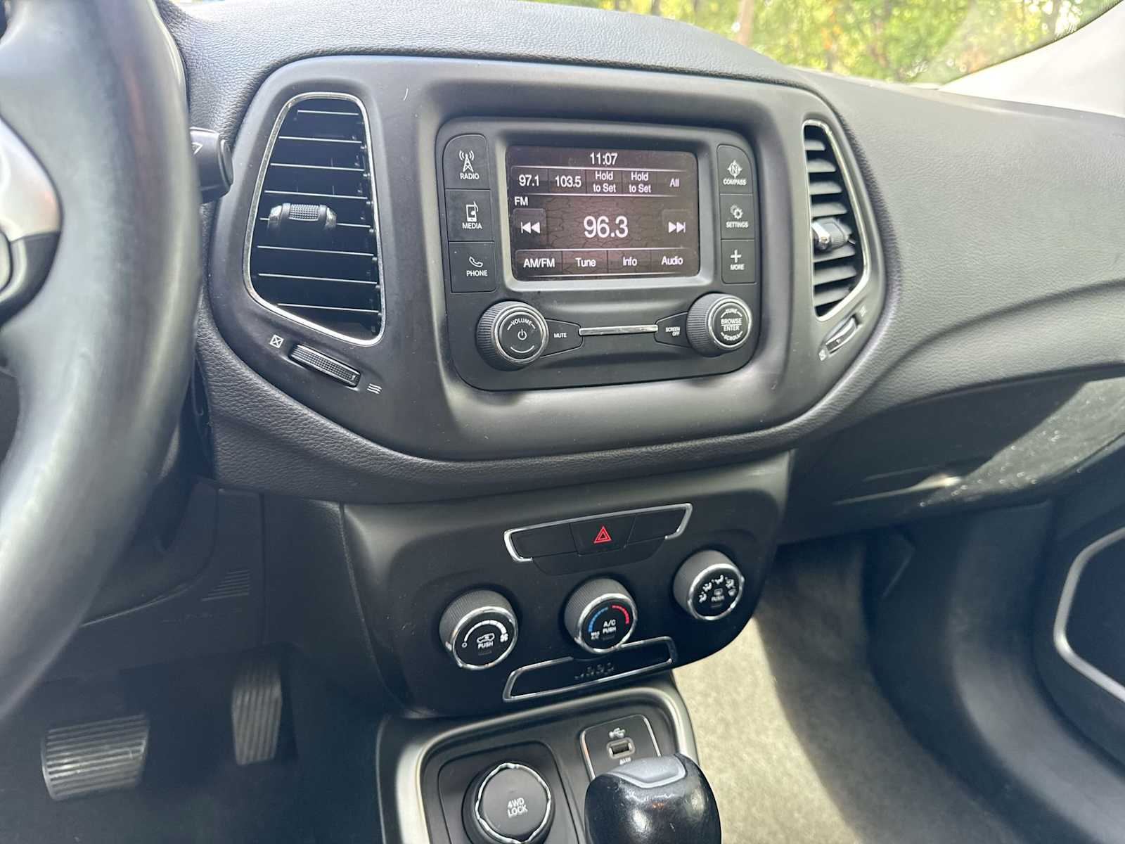 Thumbnail: 2018 Jeep Compass - 26