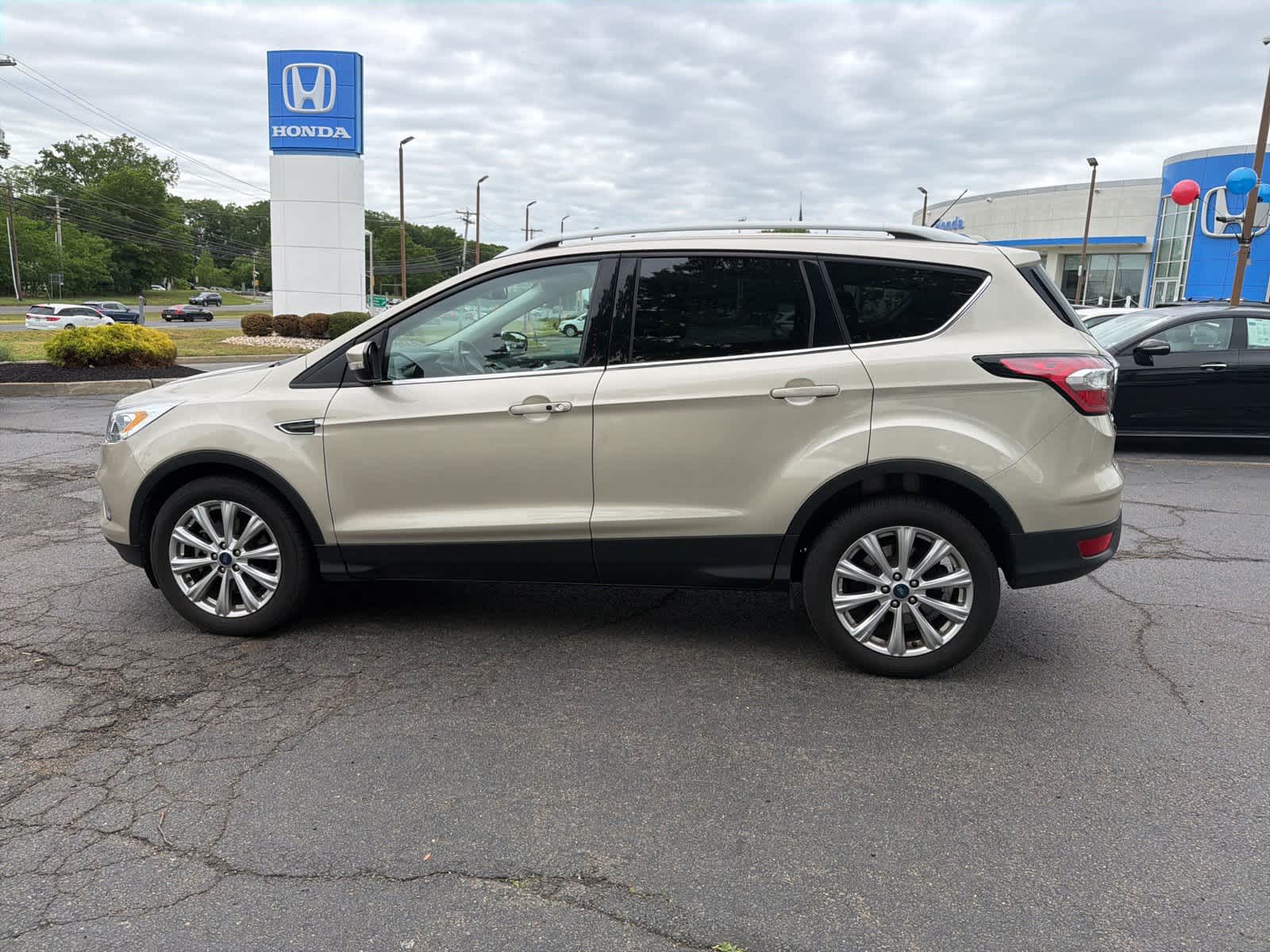Thumbnail: 2017 Ford Escape - 2