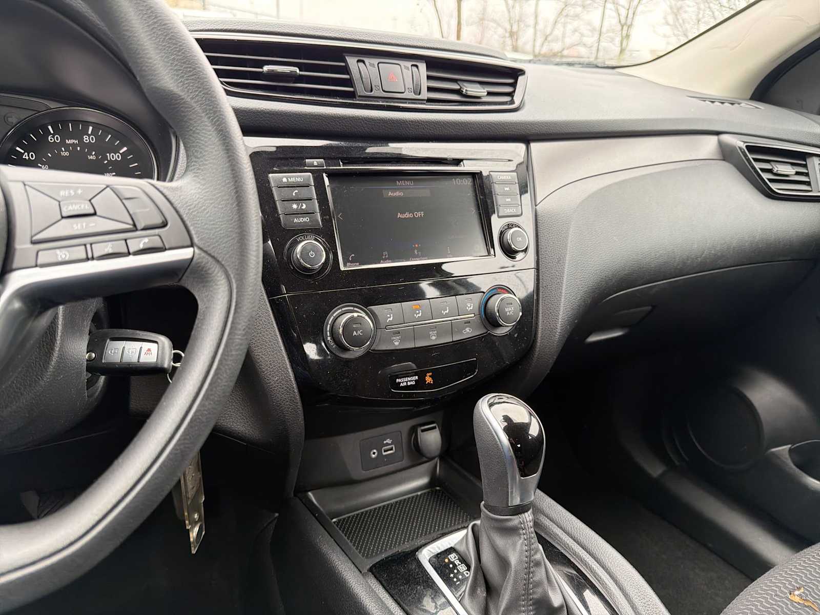 Thumbnail: 2020 Nissan Rogue Sport - 26