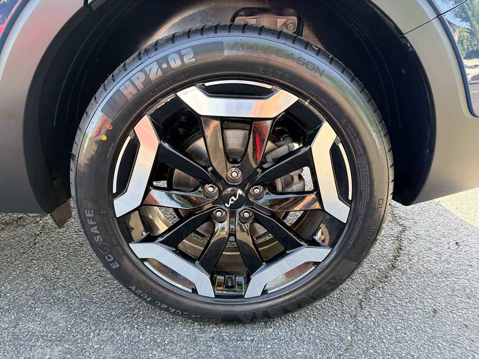 Thumbnail: 2023 Kia Telluride - 18