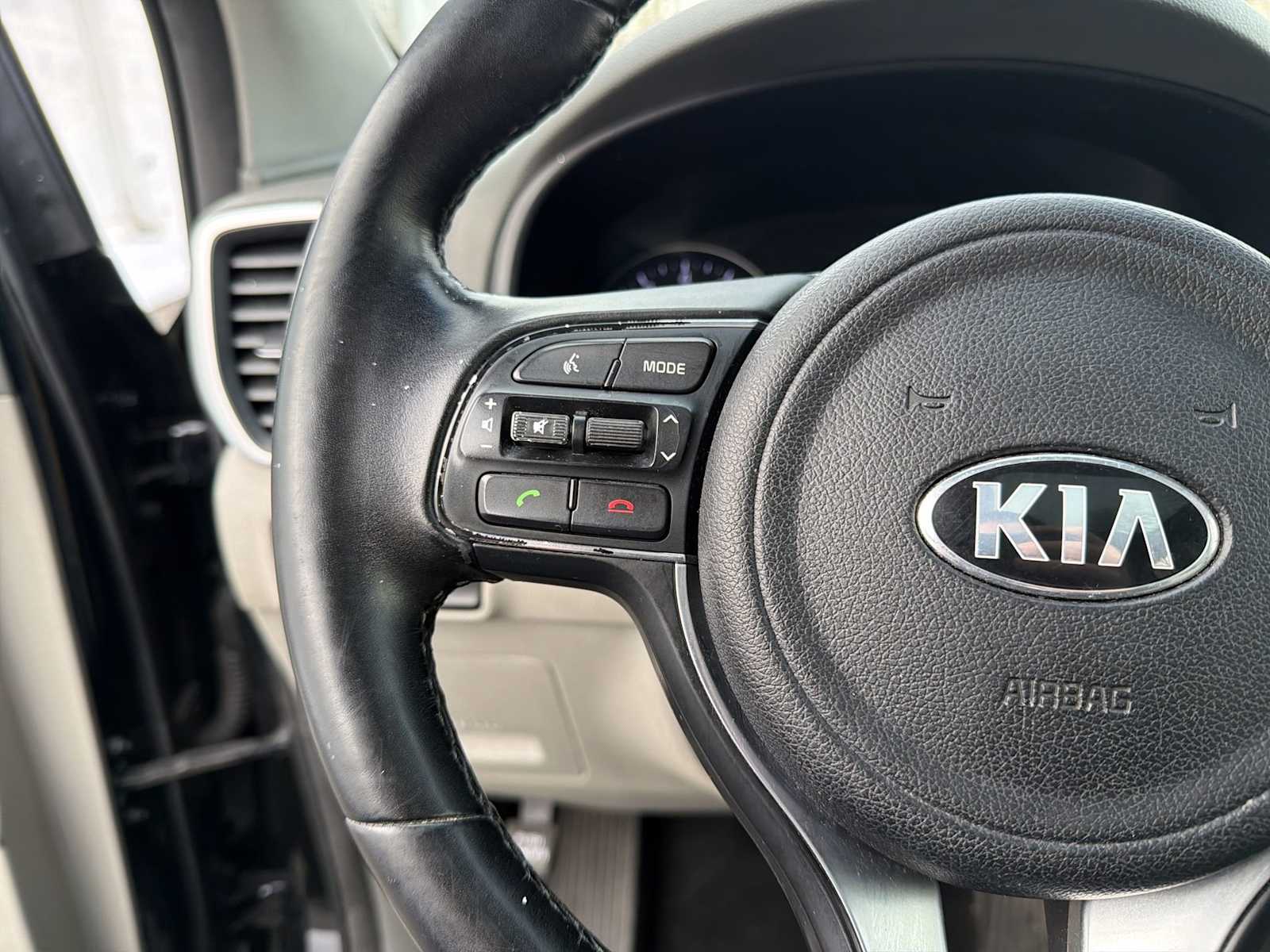 Thumbnail: 2017 Kia Sportage - 25