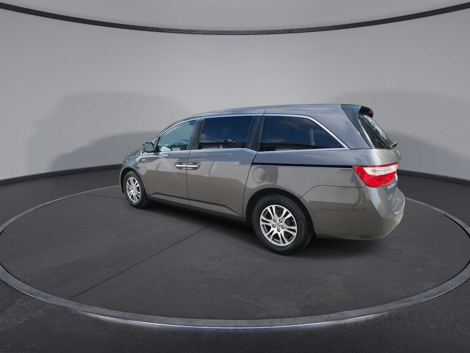 Thumbnail: 2013 Honda Odyssey - 6