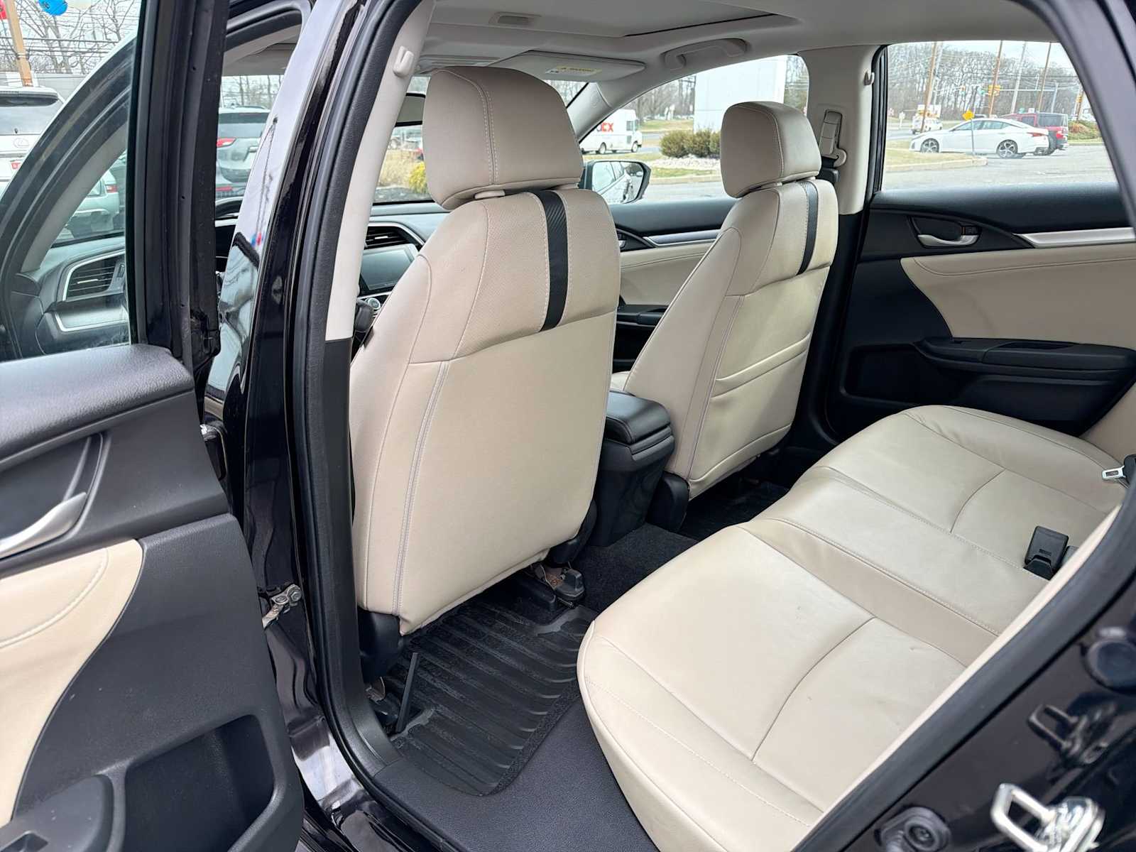 Thumbnail: 2017 Honda Civic - 12