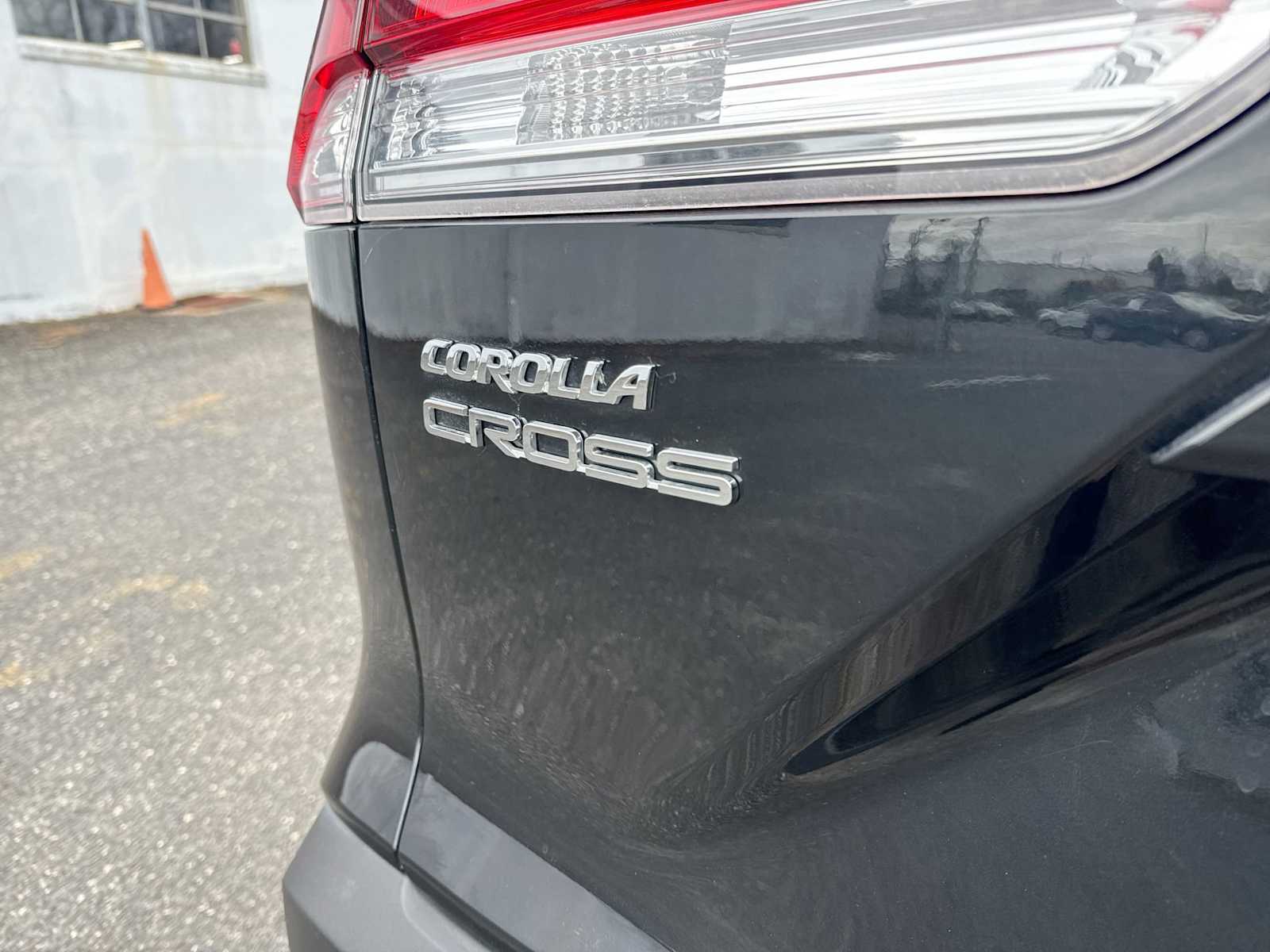 Thumbnail: 2023 Toyota Corolla Cross - 18