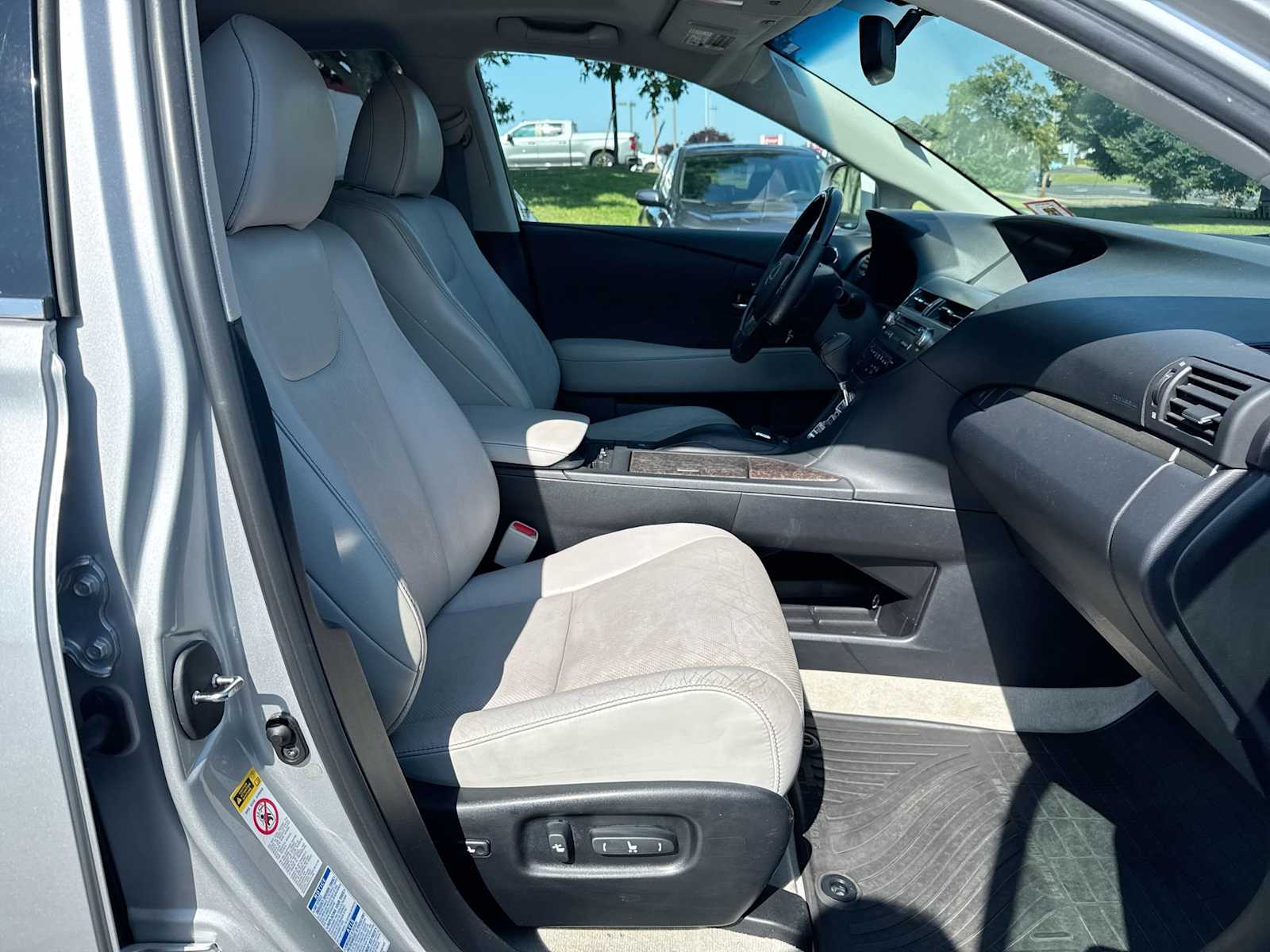 Thumbnail: 2015 Lexus RX - 15