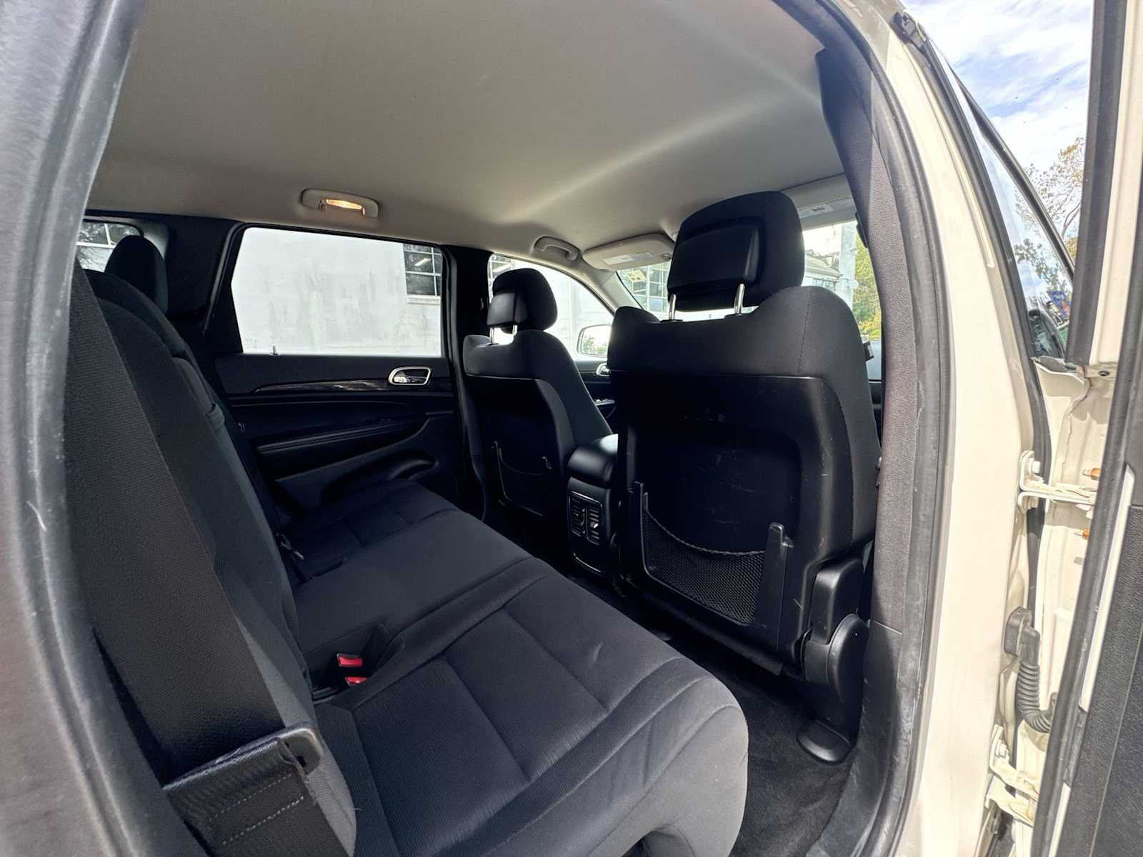 Thumbnail: 2012 Jeep Grand Cherokee - 14