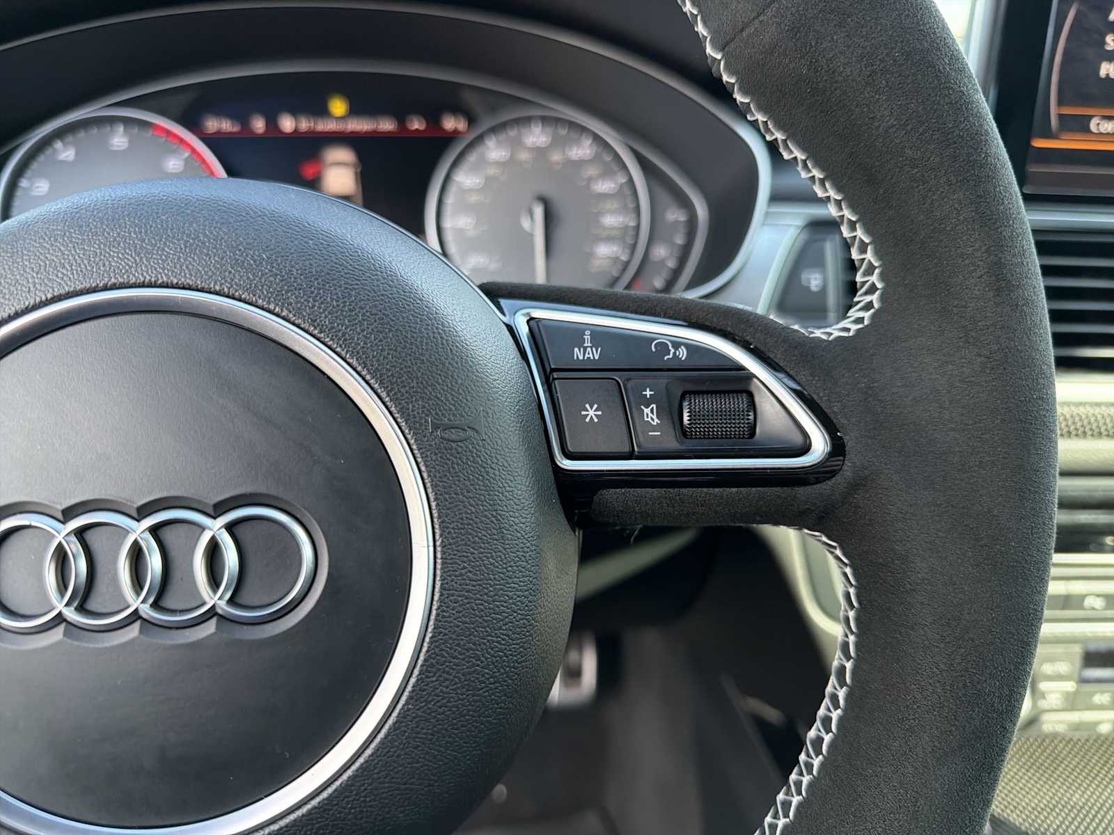 Thumbnail: 2016 Audi S6 - 26