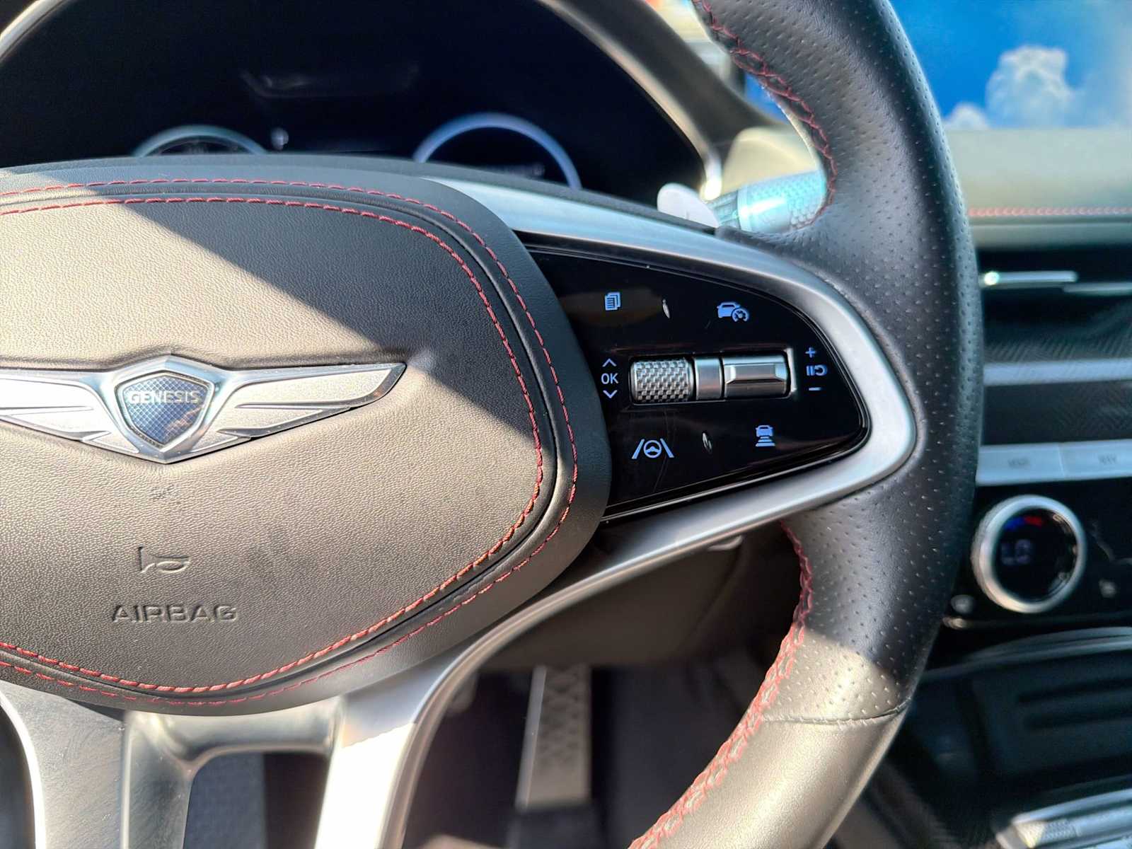 Thumbnail: 2023 Genesis G80 - 26