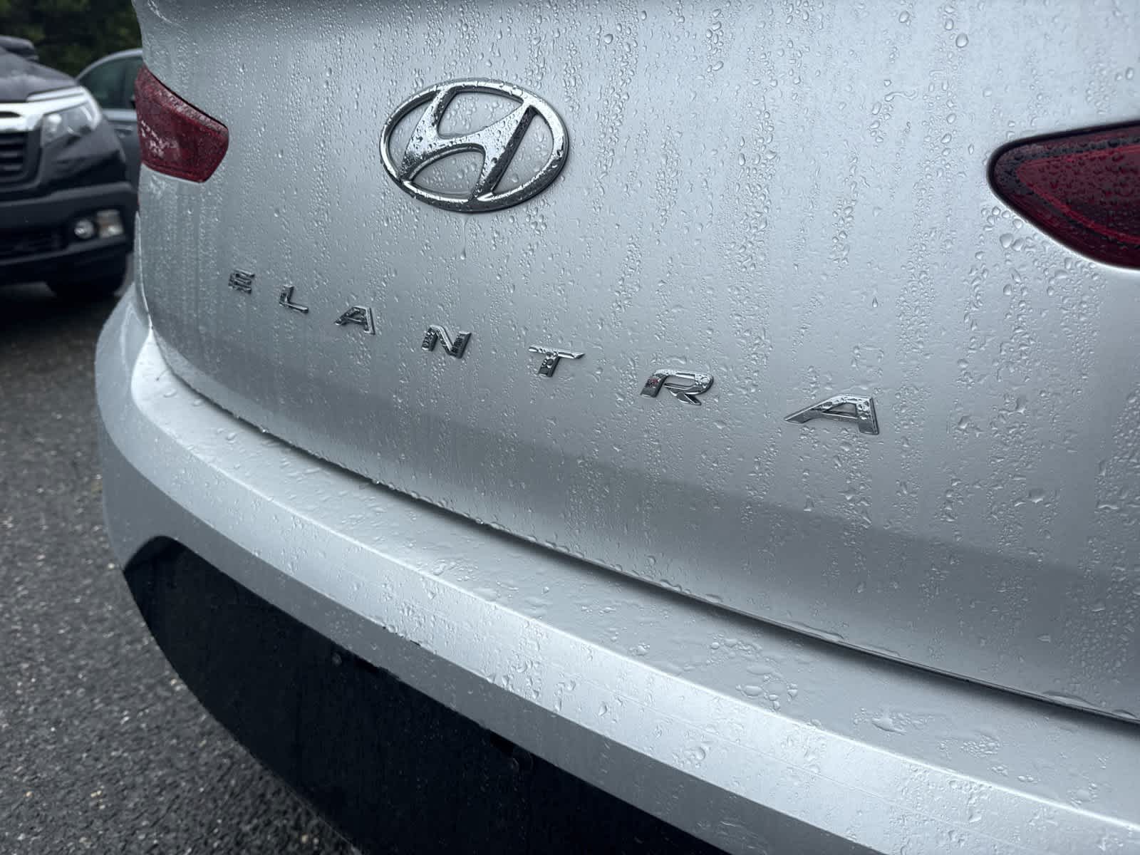 2019 Hyundai Elantra Value Edition 25