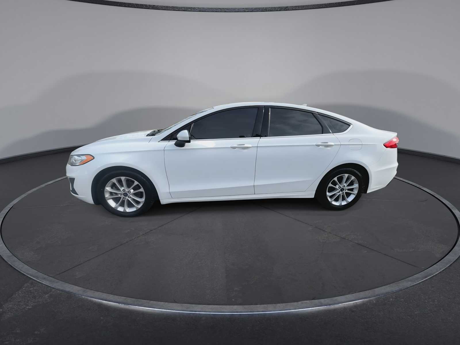 Thumbnail: 2020 Ford Fusion - 4